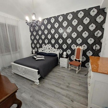 Casa Bumbunin, Vicino Al Centro E Al Politecnico Apartamento Turim Exterior foto