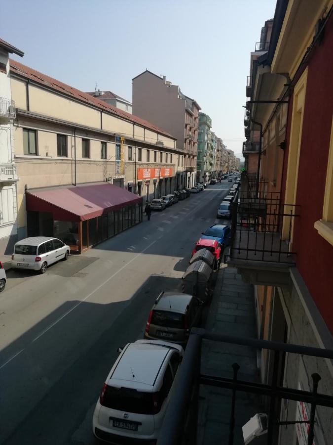 Casa Bumbunin, Vicino Al Centro E Al Politecnico Apartamento Turim Exterior foto
