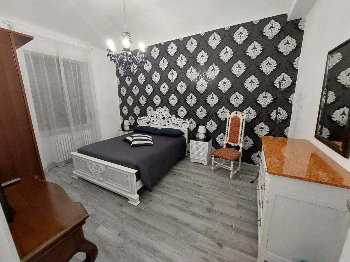 Casa Bumbunin, Vicino Al Centro E Al Politecnico Apartamento Turim Exterior foto